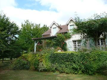 Chambre d’hôte pour 2 personnes, avec jardin à Luzech