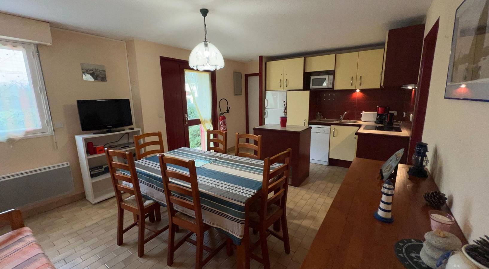 Location Locmariaquer Golfe du Morbihan entre mer et plage in Locmariaquer, Côte des Mégalithes