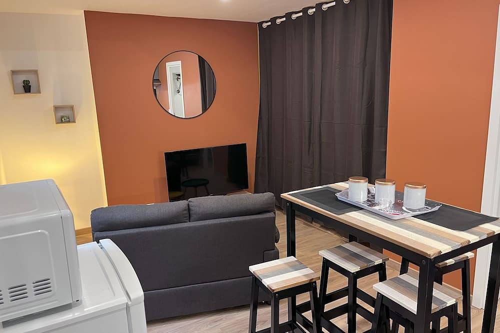 Appartement entier, Studio tout équipé à deux pas du Château de Lunéville in Lunéville, Région de Lunéville