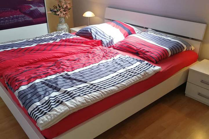 Apartamento entero, München Waldperlach Ruhig und Großzügige Wohnung in Munich Perlach, Múnich