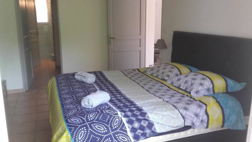 Chambre d’hôte pour 2 personnes, avec jardin et piscine à Le Luc - 2