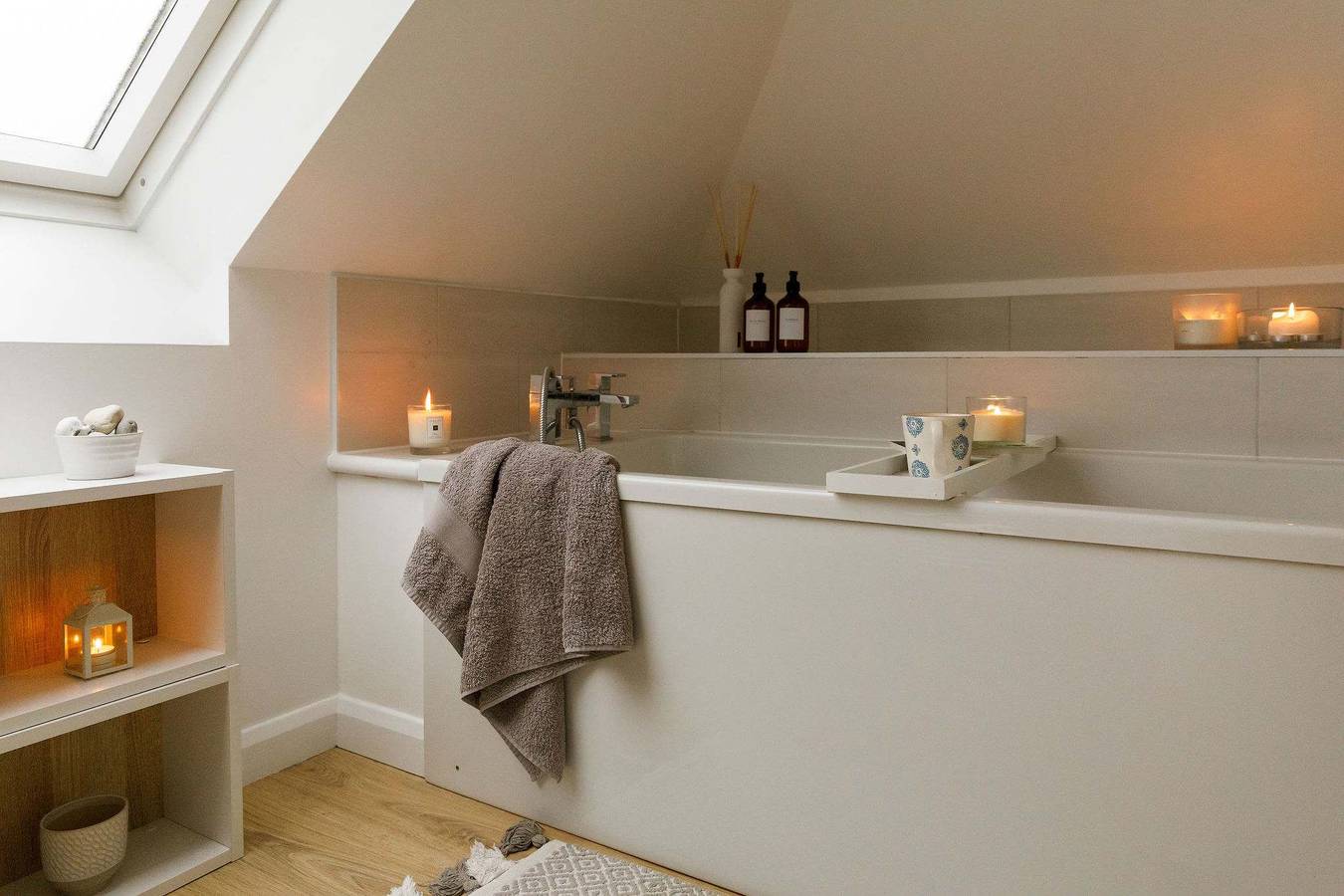 Beach house for 8 with hot tub & garden in West Sussex