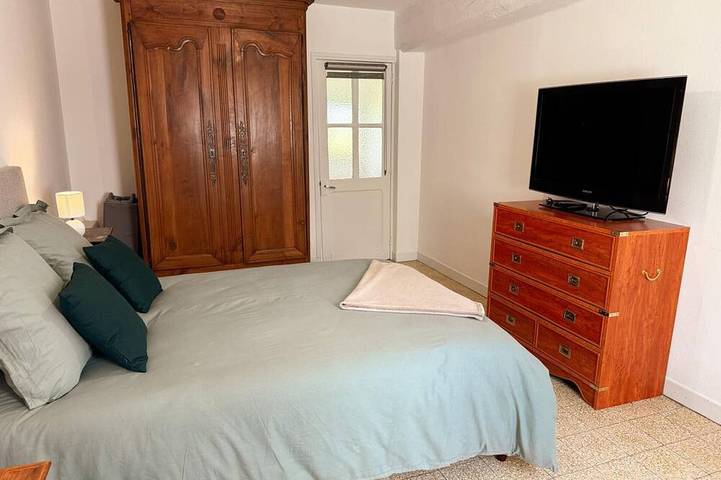Gîte pour 6 personnes, avec jardin à Villeny - 3