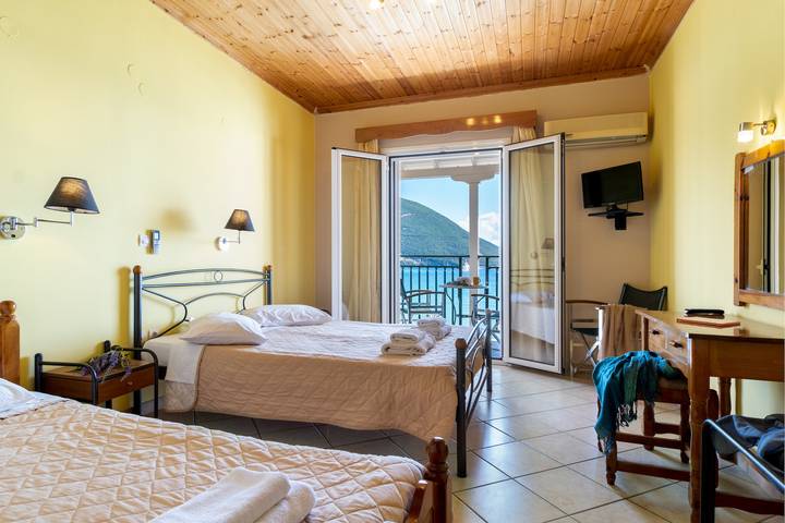 Gîte pour 3 personnes, avec balcon à Leucade - 4