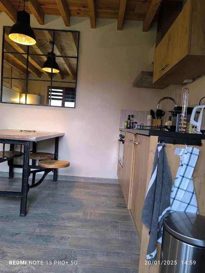 Appartement entier, One-Bedroom Apartment in Écully, Lyon et ses environs