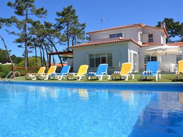 Villa pour 16 Personnes dans Colares, District de Lisbonne, Photo 1