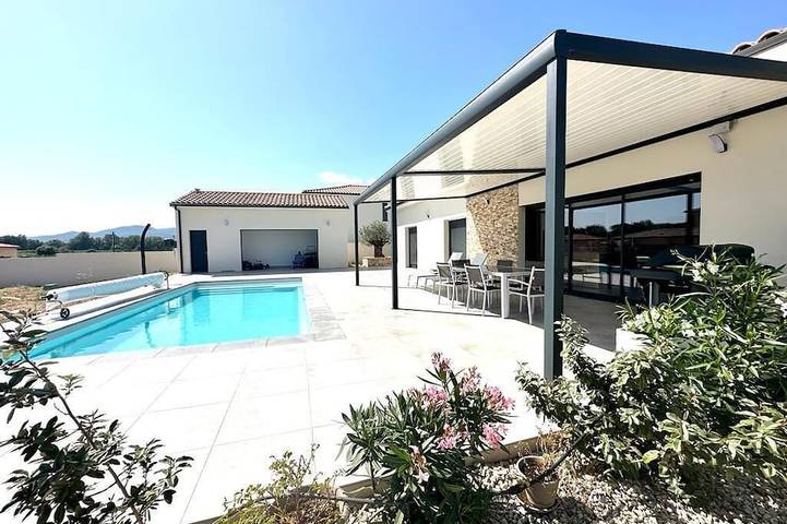 Maison de vacances pour 8 personnes, avec Jacuzzi et Jardin à Cessenon-sur-Orb