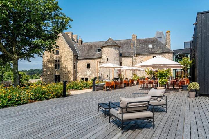 Hôtel pour 2 personnes, avec jardin ainsi que piscine et sauna, animaux acceptés
