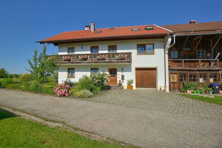 Ferienwohnung für 4 Personen, mit Balkon und Terrasse in Seebruck - 4