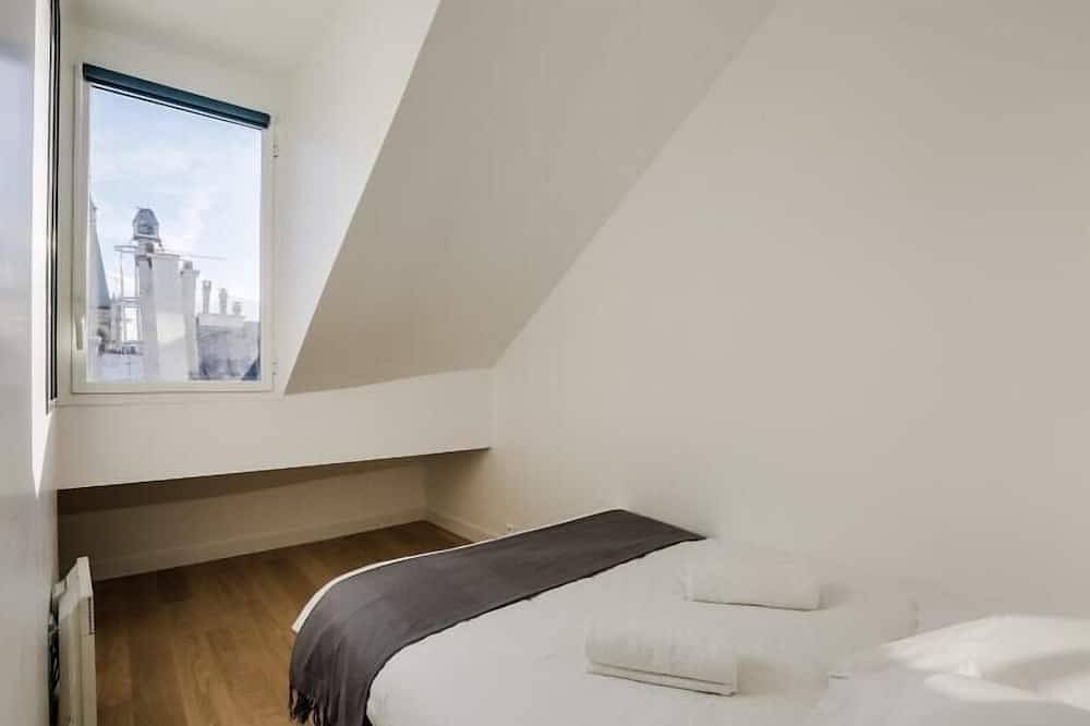 Entire apartment, Guestready - maya blue near cathédrale Notre-Dame in Paris, Ile de France