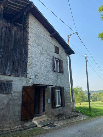 Gîte pour 3 personnes, avec terrasse à Montjoie-en-Couserans
