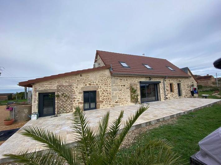 Cottage pour 6 personnes, avec piscine ainsi que jardin et vue dans Villeneuve En Montagne