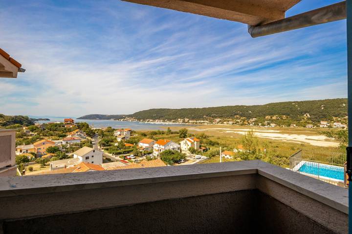 Ferienwohnung für 4 Personen, mit Balkon und Pool in Supetarska Draga - 2