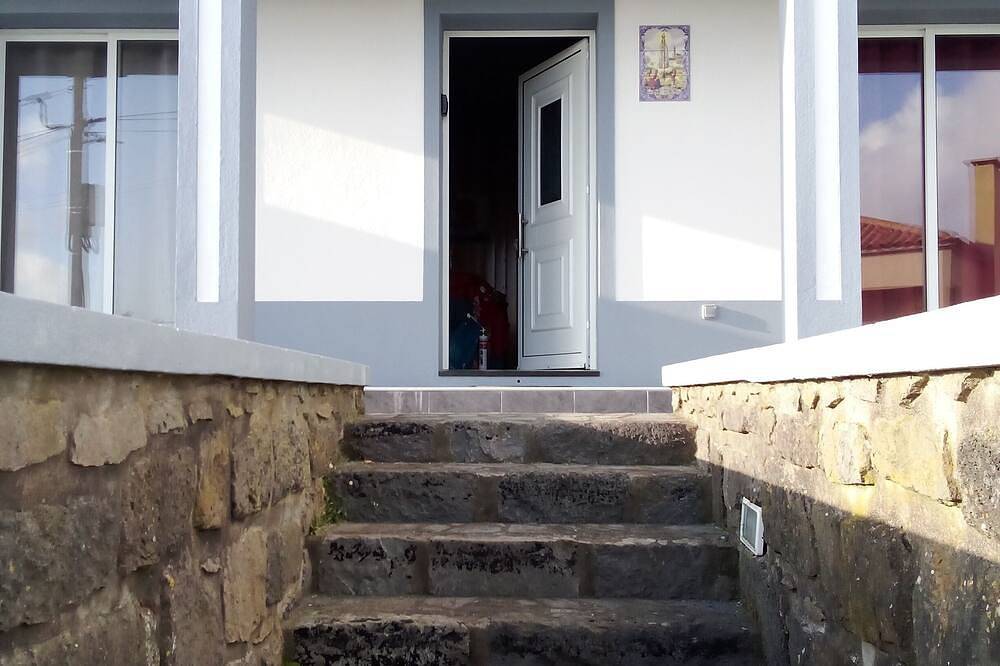 Quiet Corner in Isla de San Miguel, Ginetes