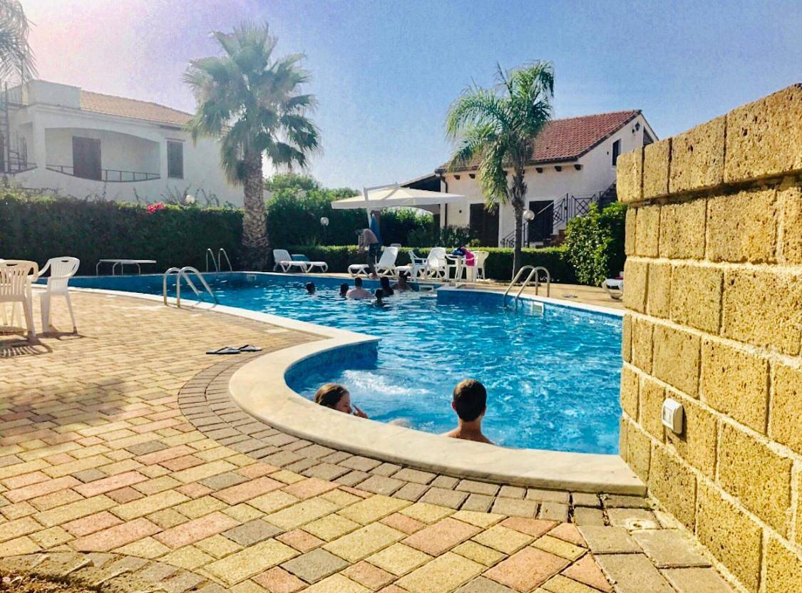 Villa Camelie in Spiaggia (Campofelice di Roccella), Campofelice di Roccella
