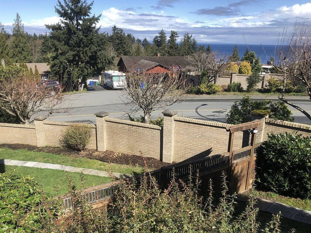 Relax in hot tub after walk in ocean side park in Nanaimo, Regional District of Nanaimo