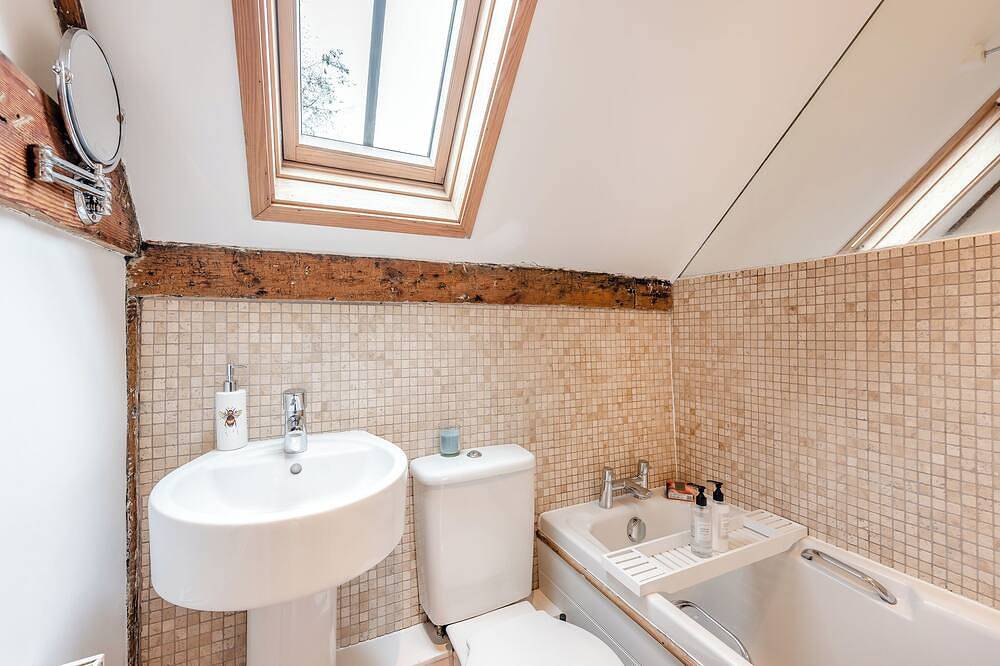 3 bedroom accommodation in Winchester in Winchester, South Downs