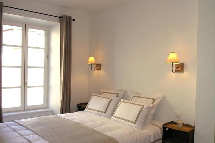 Location de vacances pour 5 personnes, avec jardin à Besson - 2