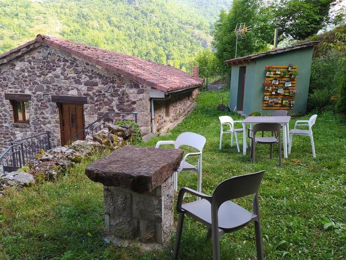 Gîte pour 4 personnes, avec jardin et vue, animaux acceptés dans Pola de Somiedo - 4