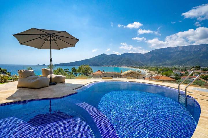 Ferienhaus für 2 Personen, mit Ausblick und Terrasse sowie Pool