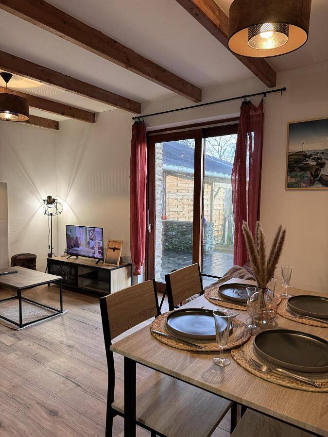Two-Bedroom House in Spézet, Région de Châteaulin
