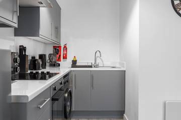 Vacation Rental for 5 Guests in Belfast, County Down, Picture 1