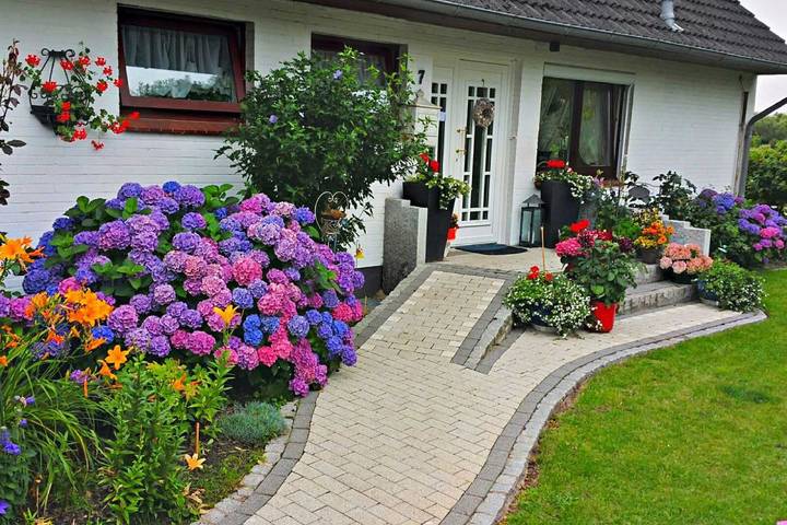 Ferienwohnung für 4 Personen, mit Balkon/Terrasse und Terrasse sowie Garten in Hattstedt