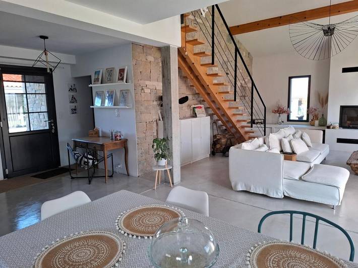 Casa de vacaciones para 4 personas, con piscina además de vistas y jardín - 1