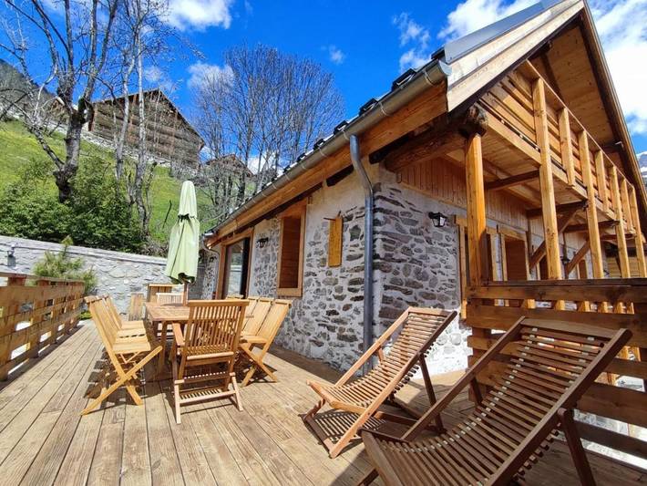 Chalet pour 14 personnes, avec jardin et jacuzzi à Vaujany