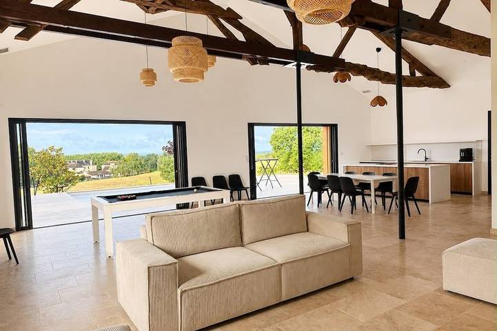 Location de vacances pour 12 personnes, avec Jacuzzi et Jardin à Virazeil