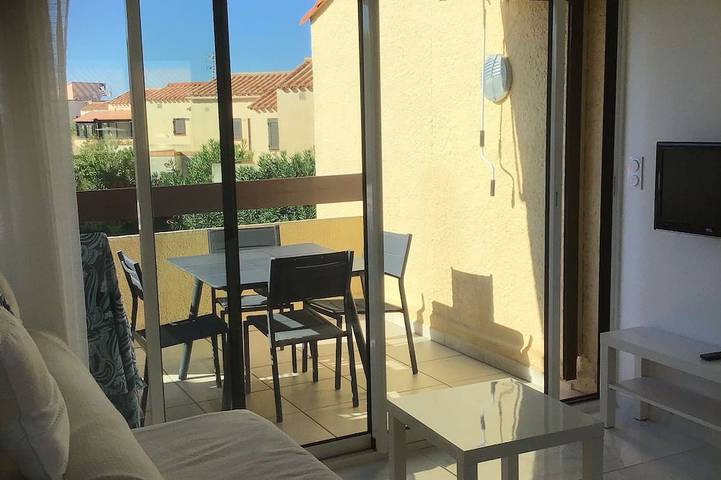 Gîte pour 6 personnes, avec jardin ainsi que balcon et piscine dans Plage Ulysse - 4