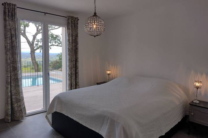 Location de vacances pour 15 personnes, avec jacuzzi à Saint-Julien-de-Peyrolas - 2