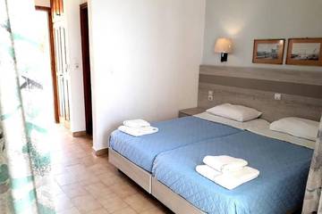 Apartment for 3 People in Kavos, Corfu, Photo 1