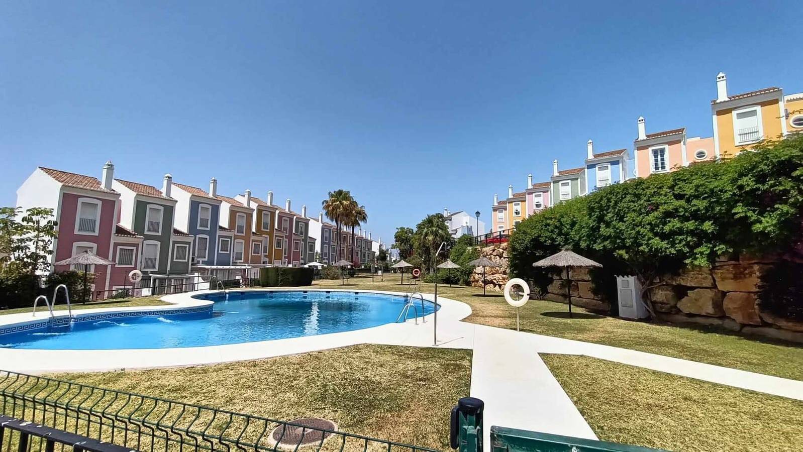Maison de vacances « Nouvelle Location Bord De Mer » avec vue sur la mer, Wi-Fi et climatisation in Bahia de Casares, Casares