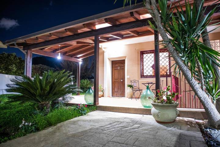 Villa pour 6 personnes, avec jardin et terrasse, animaux acceptés à Bari - 3