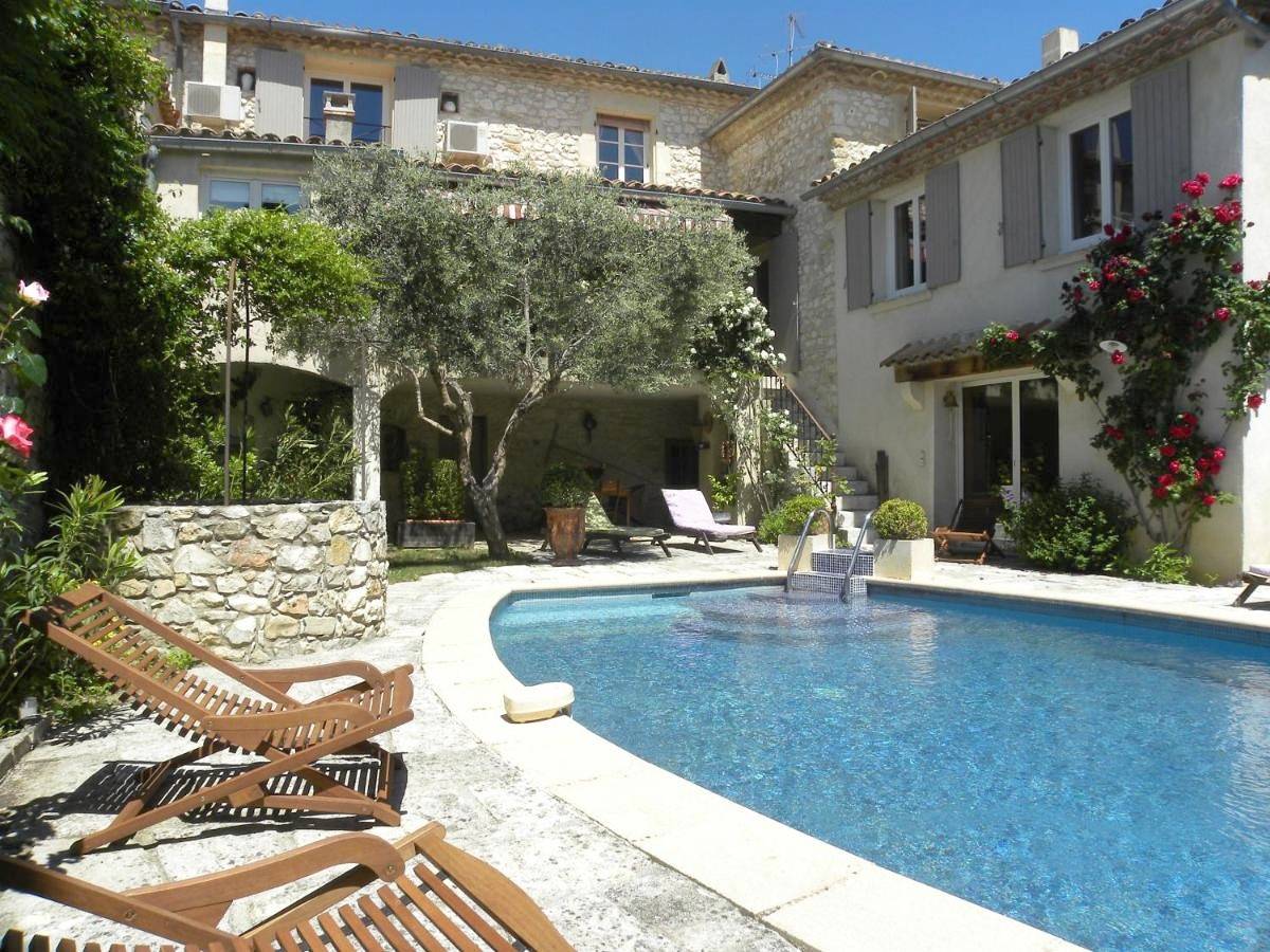 Maison d’hôte pour 6 personnes avec terrasse in Saint-Geniès-de-Malgoirès, Région de Nîmes