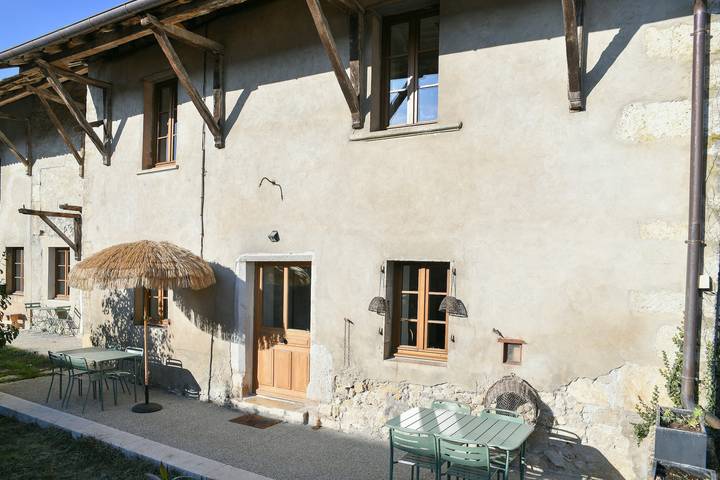 Gîte pour 8 personnes, avec jardin, adapté aux familles dans Belley - 2