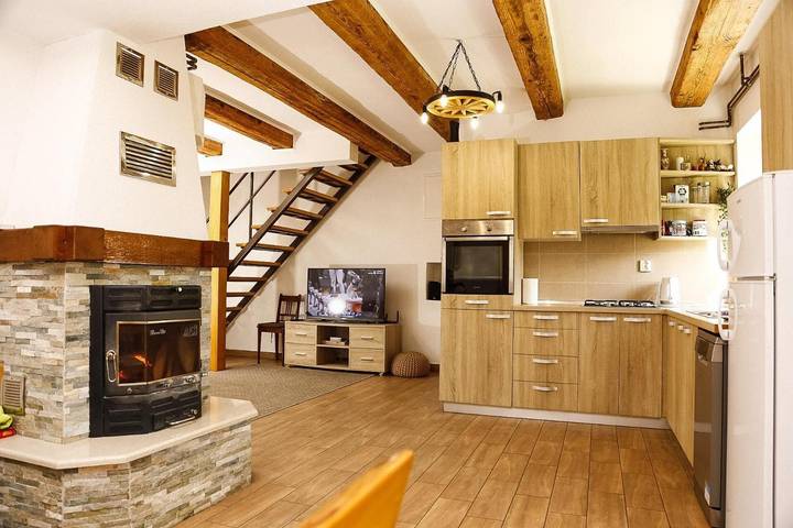 Ferienhaus für 8 Personen, mit Whirlpool und Garten sowie Sauna in Kvarner Bucht