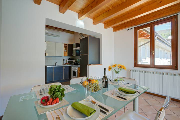 Ferienwohnung für 5 Personen, mit Terrasse und Seeblick in Gardone Riviera - 3