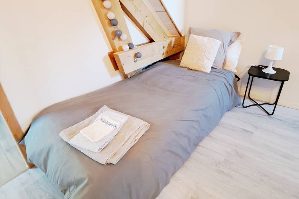 The house at the end of the road in Poey-d'Oloron, Béarn