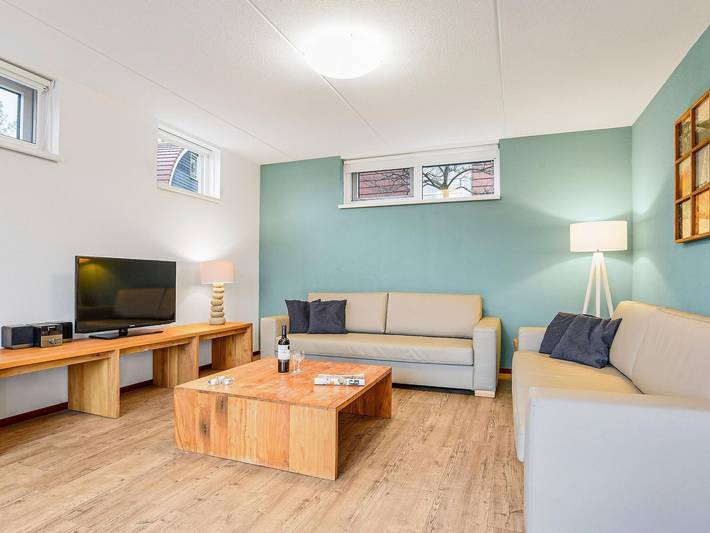 Luxury Villa With Sauna on the Lake in Drenthe