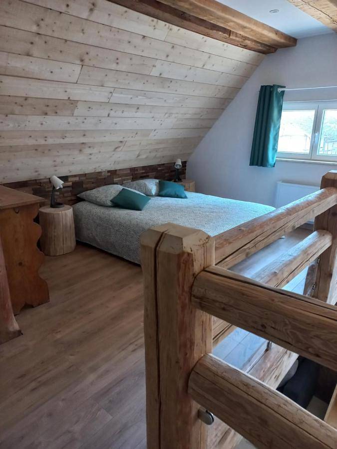 Gîte pour 6 personnes, avec terrasse, adapté aux familles à Ebersmunster