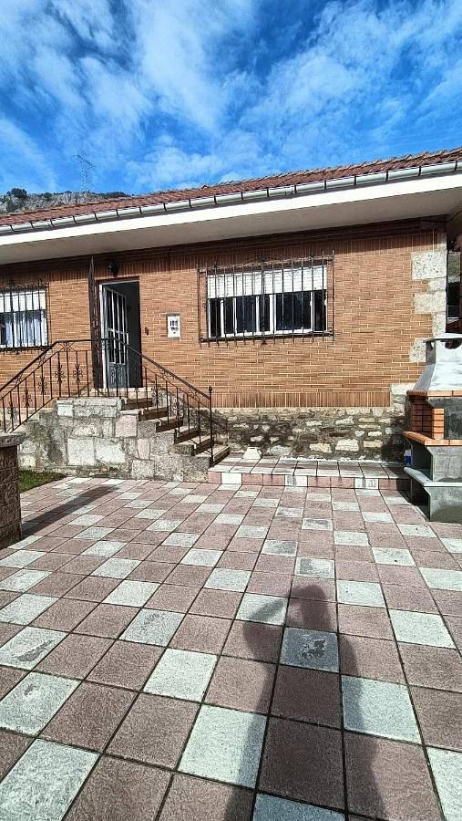 Casa rural para 10 personas, con Terraza y Vistas en La Pola de Gordón