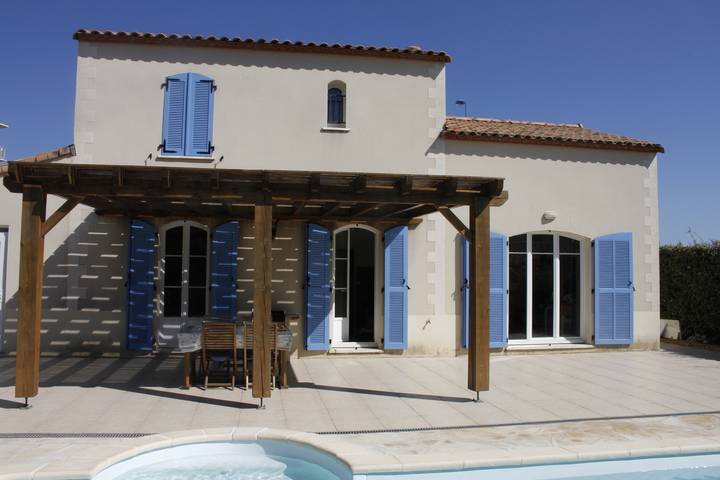 Gîte pour 4 personnes, avec piscine