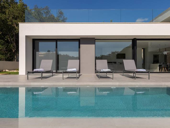 Casa de vacaciones para 8 personas, con Balcón/Terraza además de Jardín y Piscina en las Islas Baleares - 3