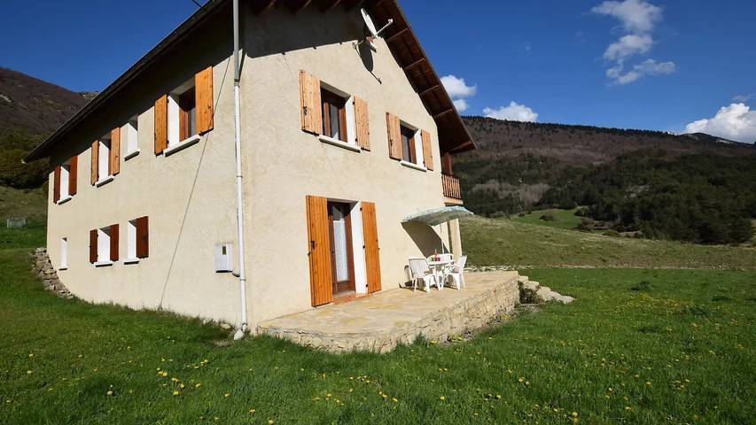 Appartement de vacances pour 3 personnes, avec jardin