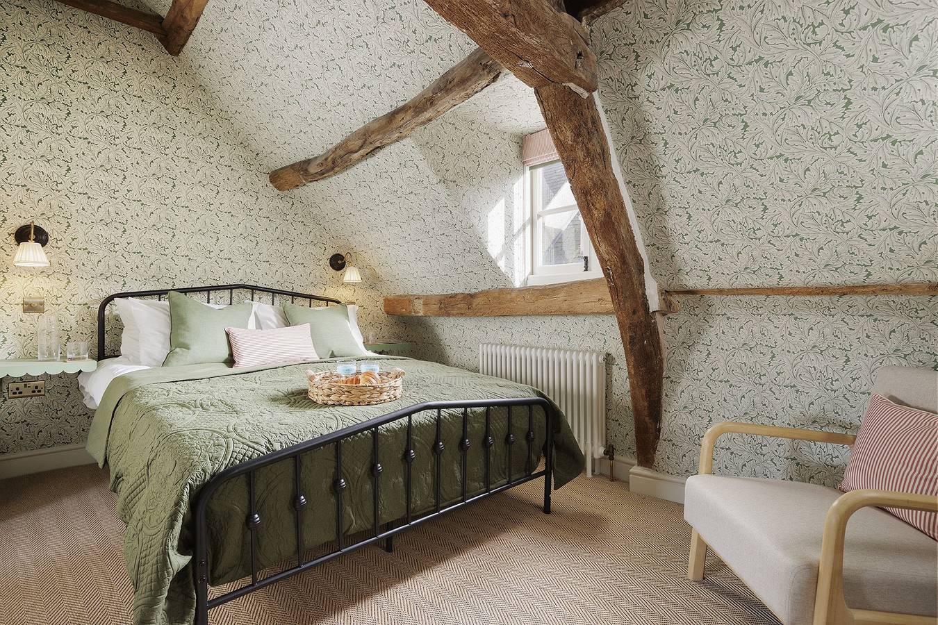 Entire apartment, The Miller's Snug at Cowley House in Cirencester, Gloucestershire