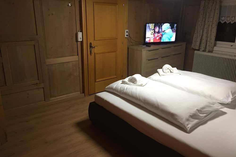 Ganze Wohnung, Urige Ferienwohnung in Bauernhaus in Schröcken, Bregenzerwald