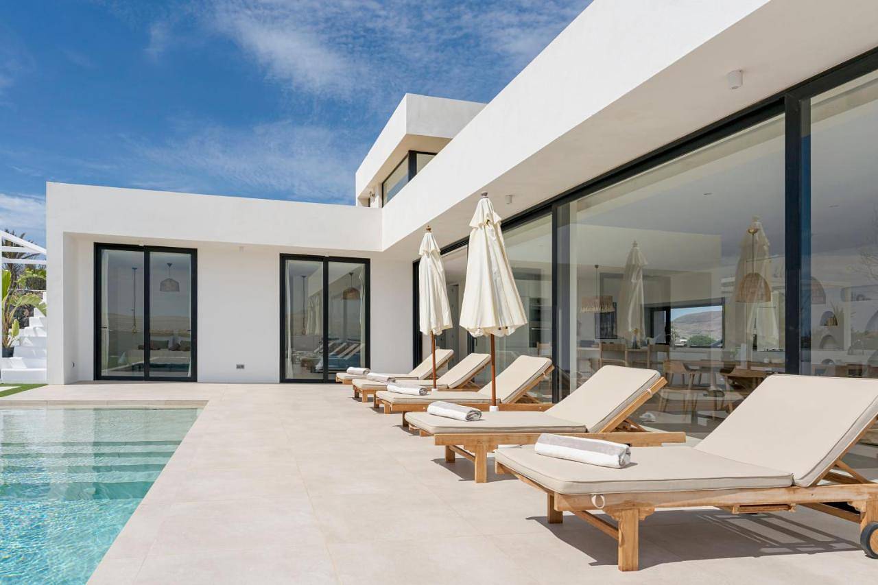 Villa with Private Pool in Lajares, La Oliva