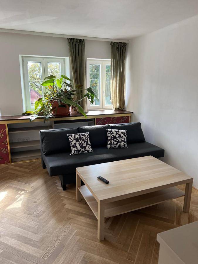 Ferienwohnung für 4 Personen, mit Balkon und Terrasse sowie Garten in Augsburg